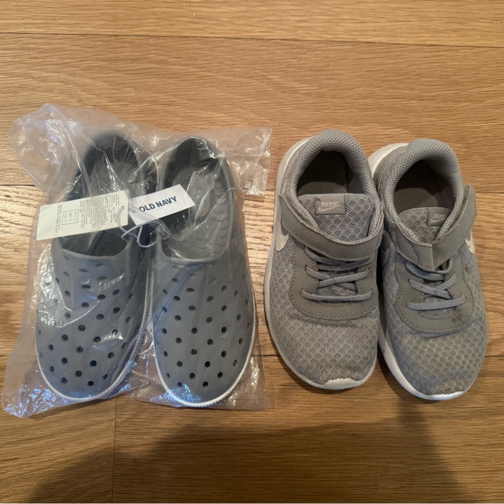 Toddler size 10 shoes, used Nike and brand nwt old navy rubber shoes.